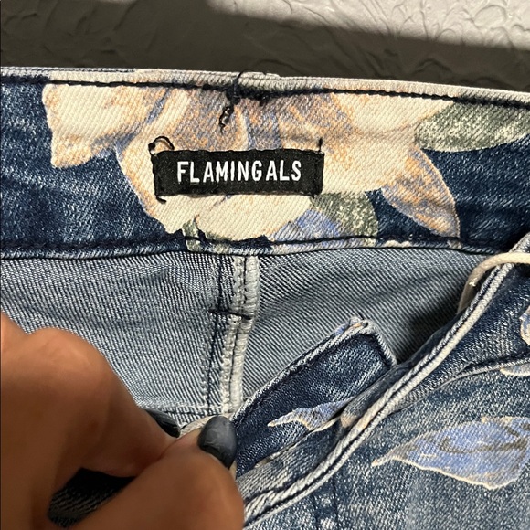 Flamingals Floral Patterned Blue Women's Cropped Jeans Large NWT - Picture 4 of 7